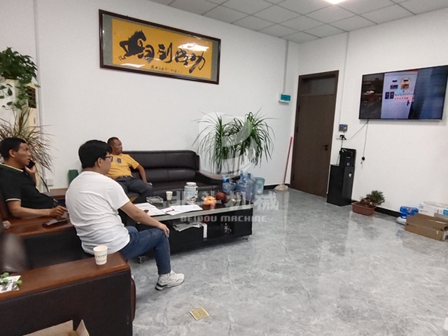連續式91视频影院通過多媒體的形式向客戶展現