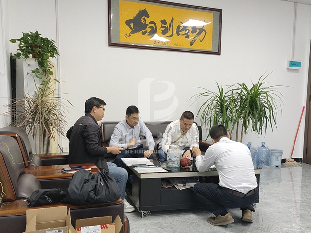 客戶前來探秘91视频黄色下载大全機械電池91视频影院變廢為寶的故事